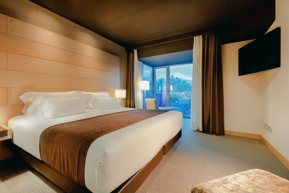 JUNIOR SUITE, RIVER VIEW