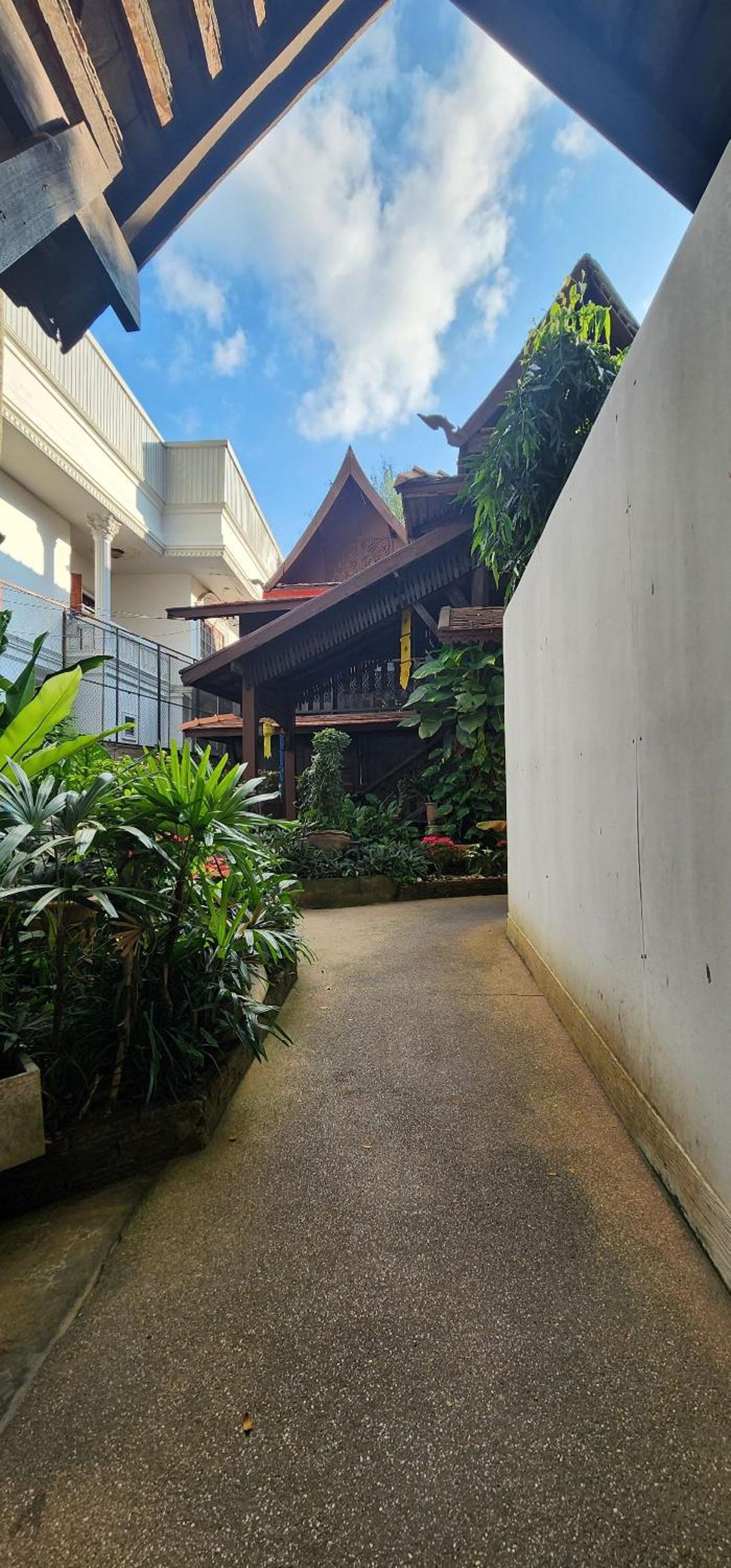 Club One Seven Gay Men Hotel Chiang Mai 34/51