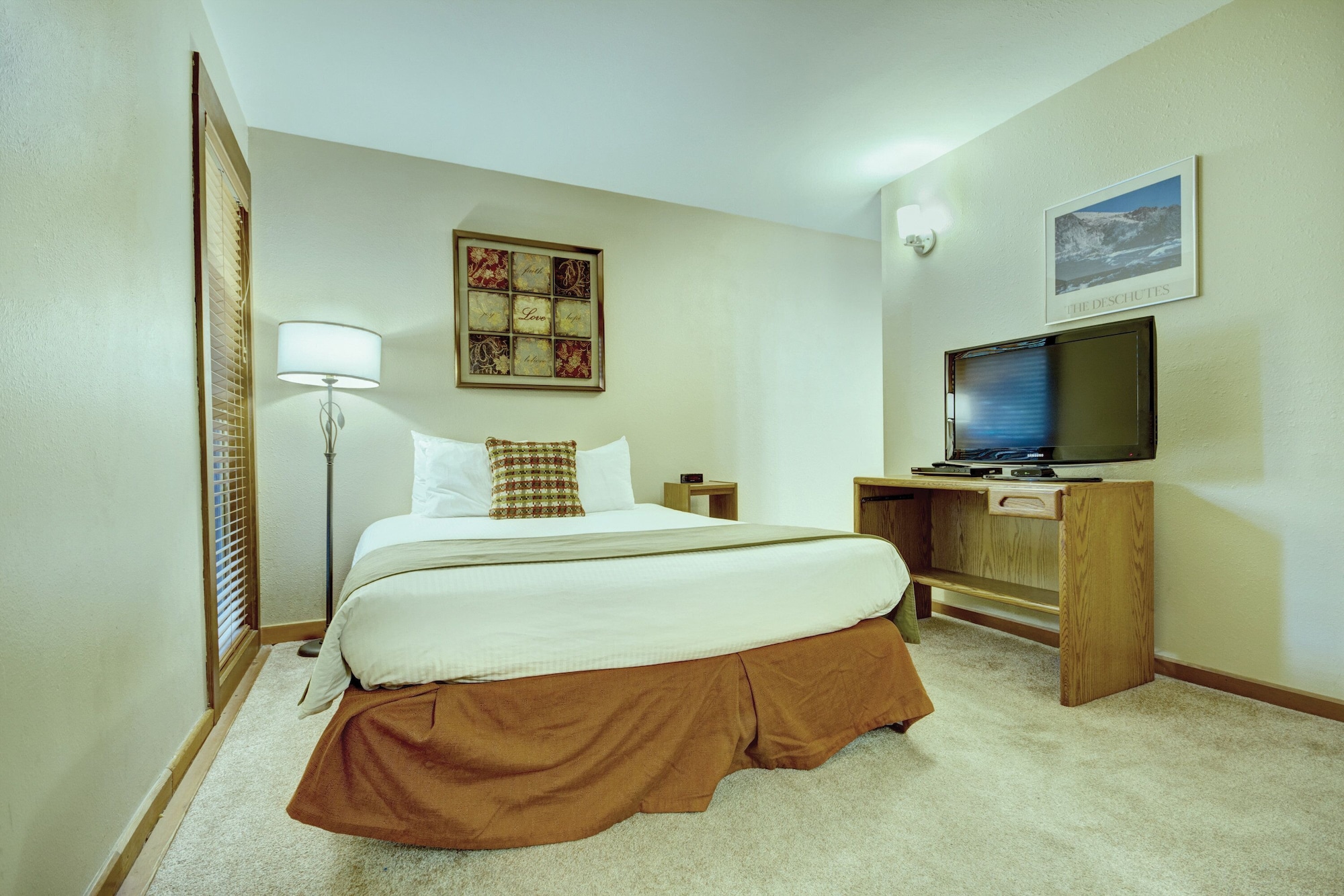 1 BEDROOM, CONDO, STANDARD