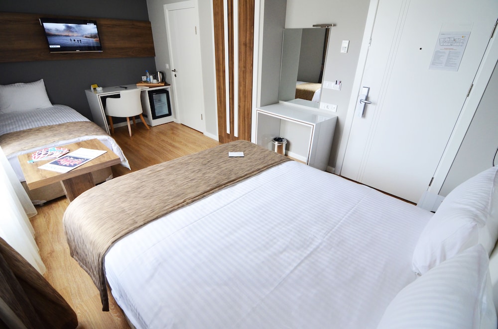 Sennacity Hotel 24/70