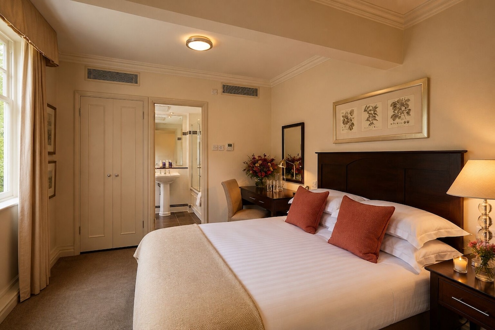 Macdonald Frimley Hall Hotel And Spa 20/73