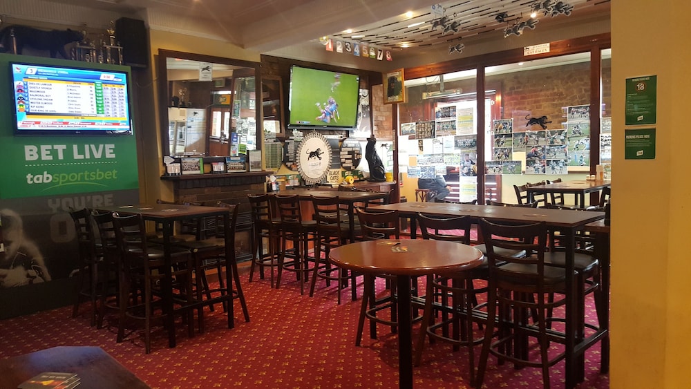 Gardners Inn Hotel 45/53