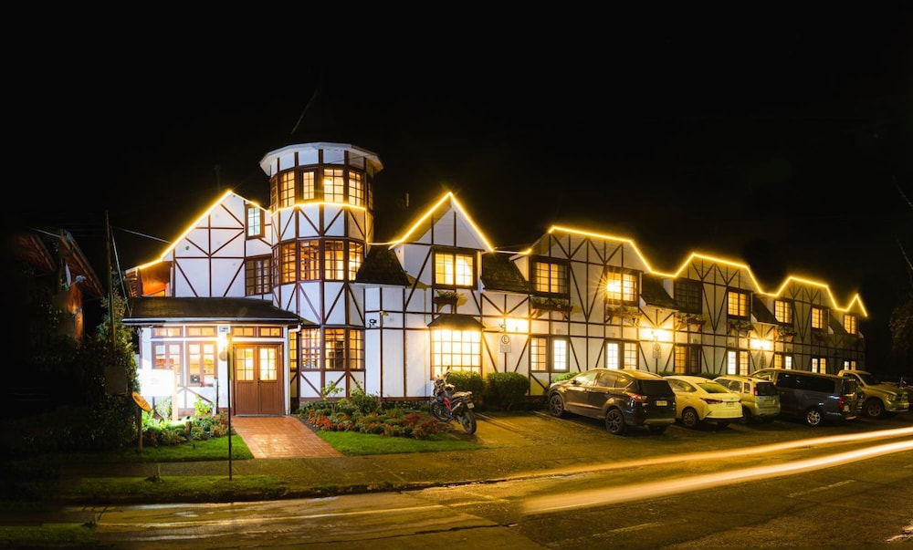 Hotel Frutillar 2/43