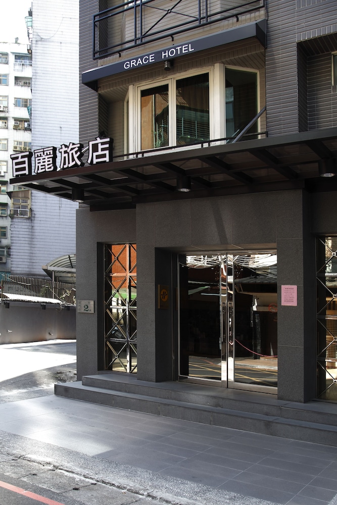 Grace Hotel 5/50