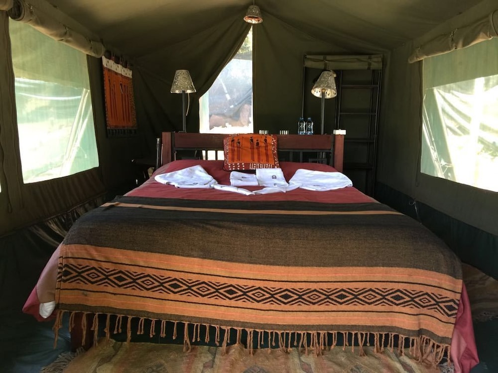 LUXURY, TENT, GARDEN VIEW