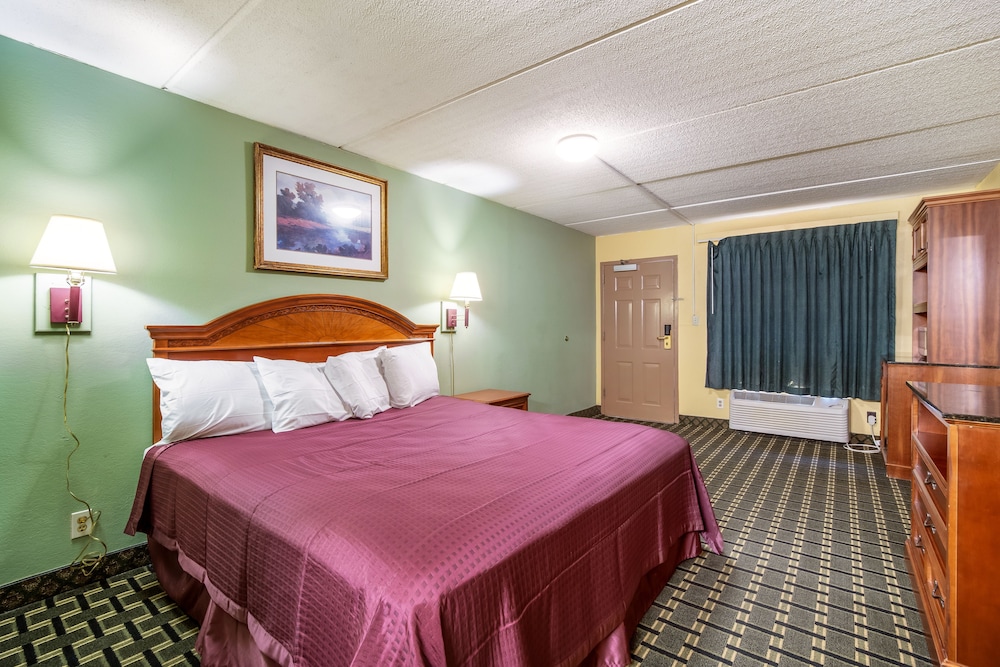 Rodeway Inn Greenwood 11/26