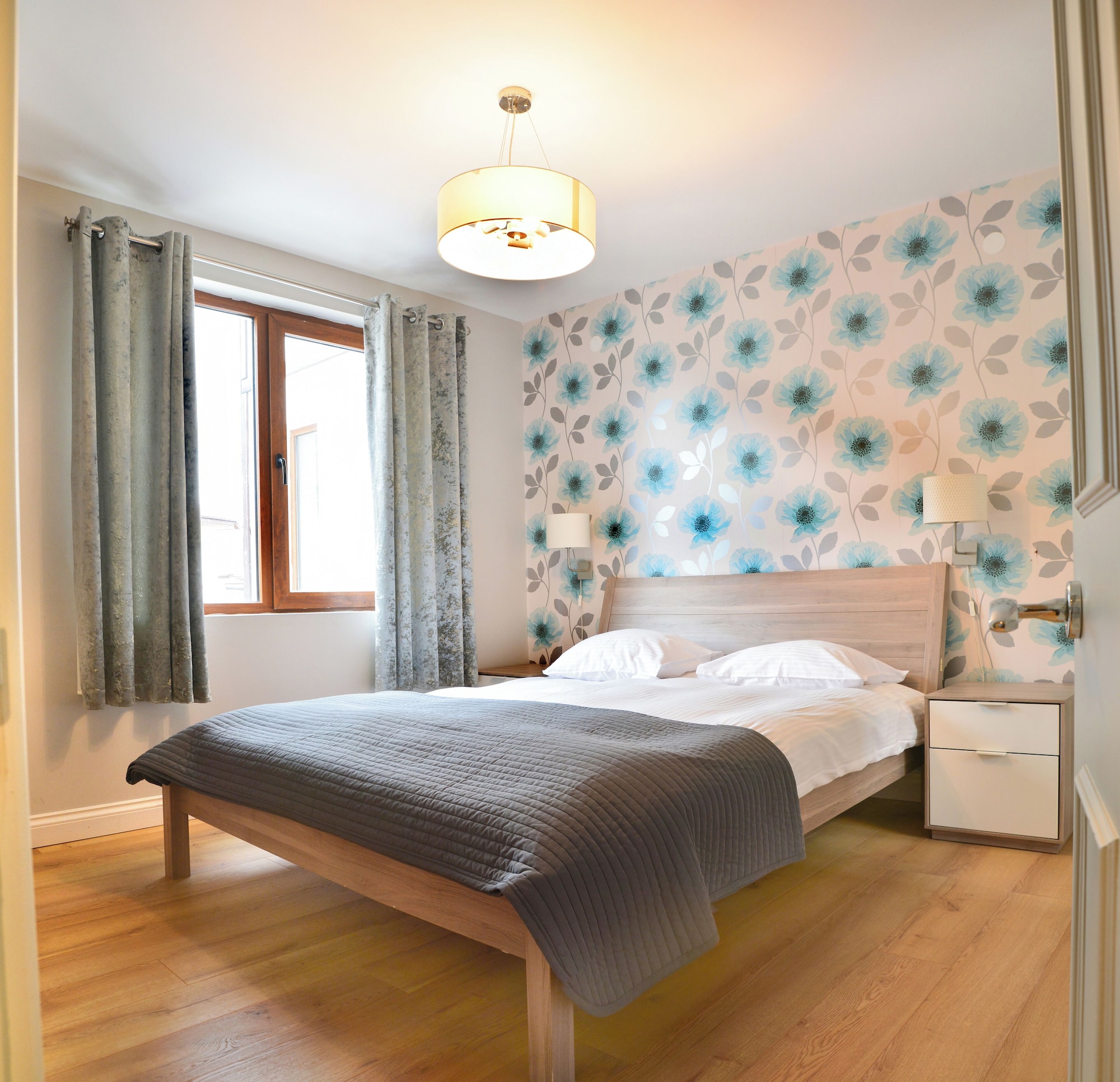 2 BEDROOMS, DELUXE, APARTMENT, SAUNA, HOT TUB, KITCHEN