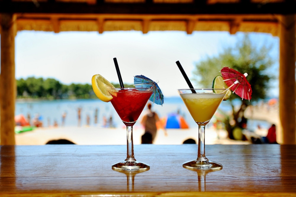 Crvena Luka Family Hotel 24/78