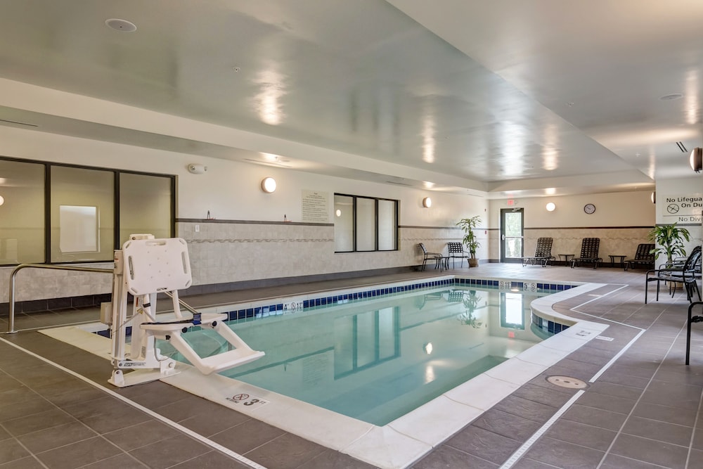 Hampton Inn Poplar Bluff 3/57