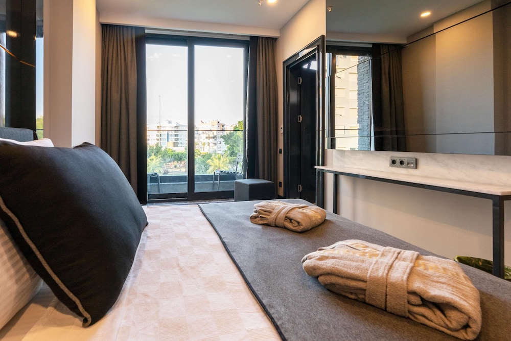 غرفة عائلية بسرير كوين وسرير فردي، Lucky Monkey Hotel 7/10