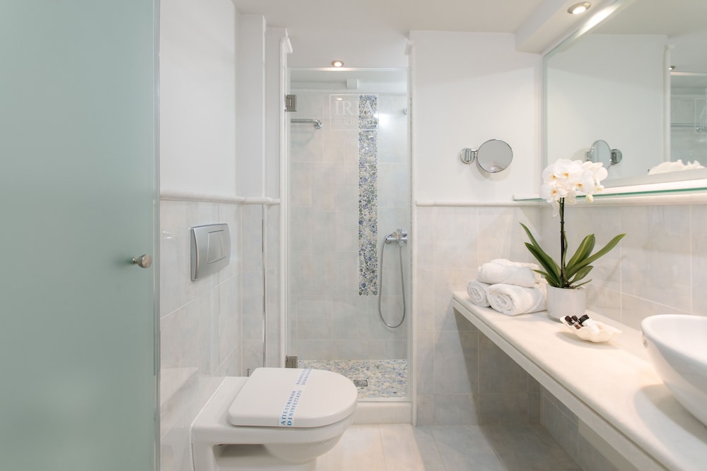 Iria Beach art hotel 69/69