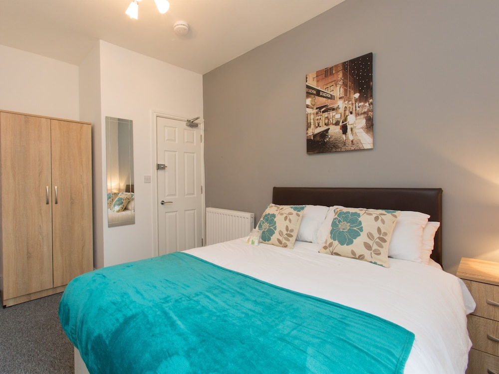 Townhouse @ Minshull New Road Crewe 12/25