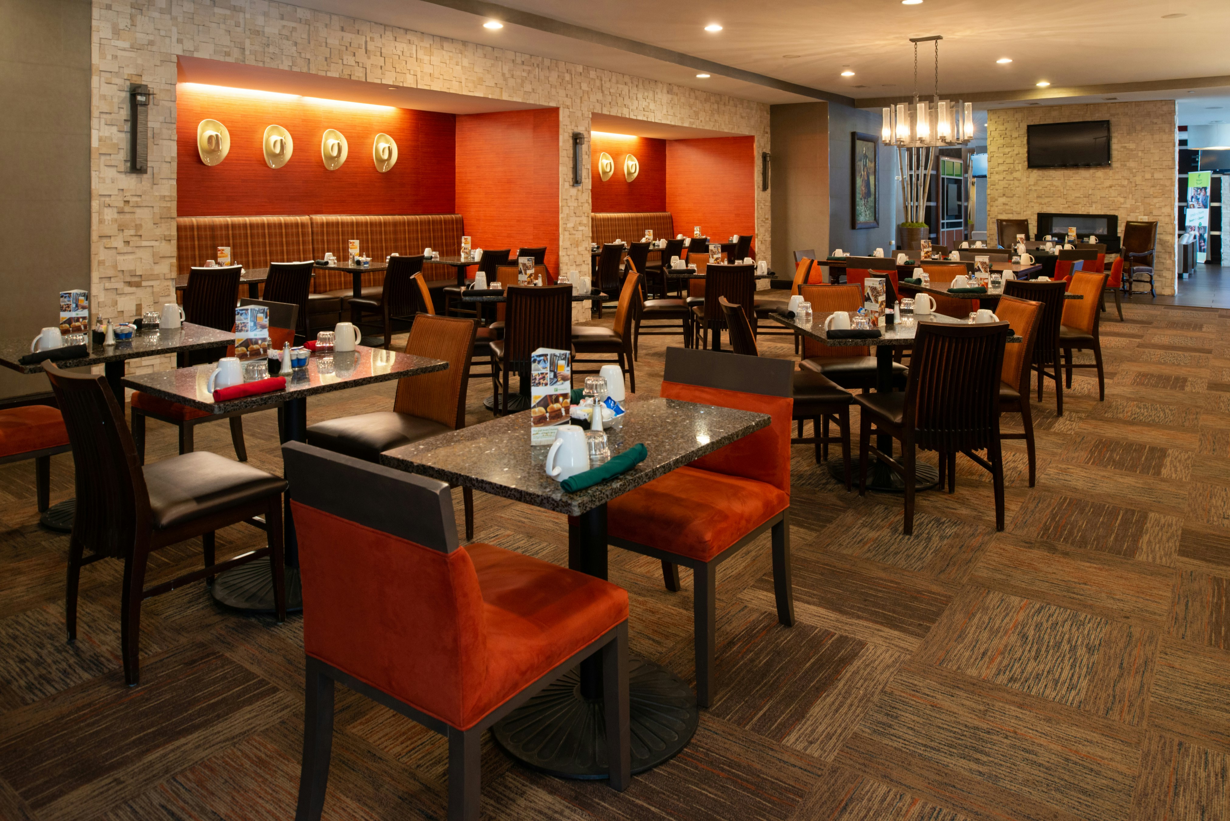 Holiday Inn Amarillo West Medical Center 17/24