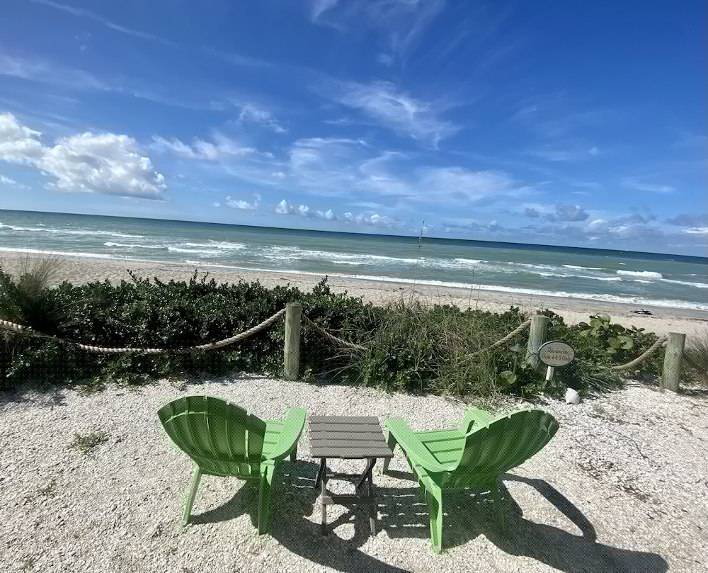Pearl Beach Inn 37/54
