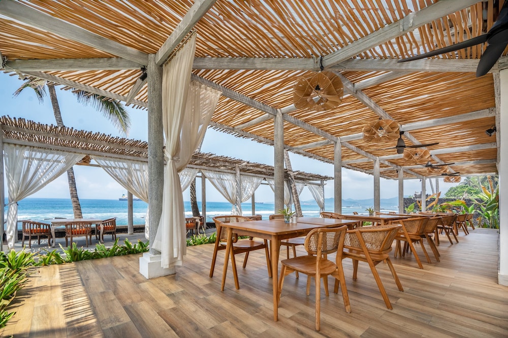 Nirwana Beach And Resort 32/46