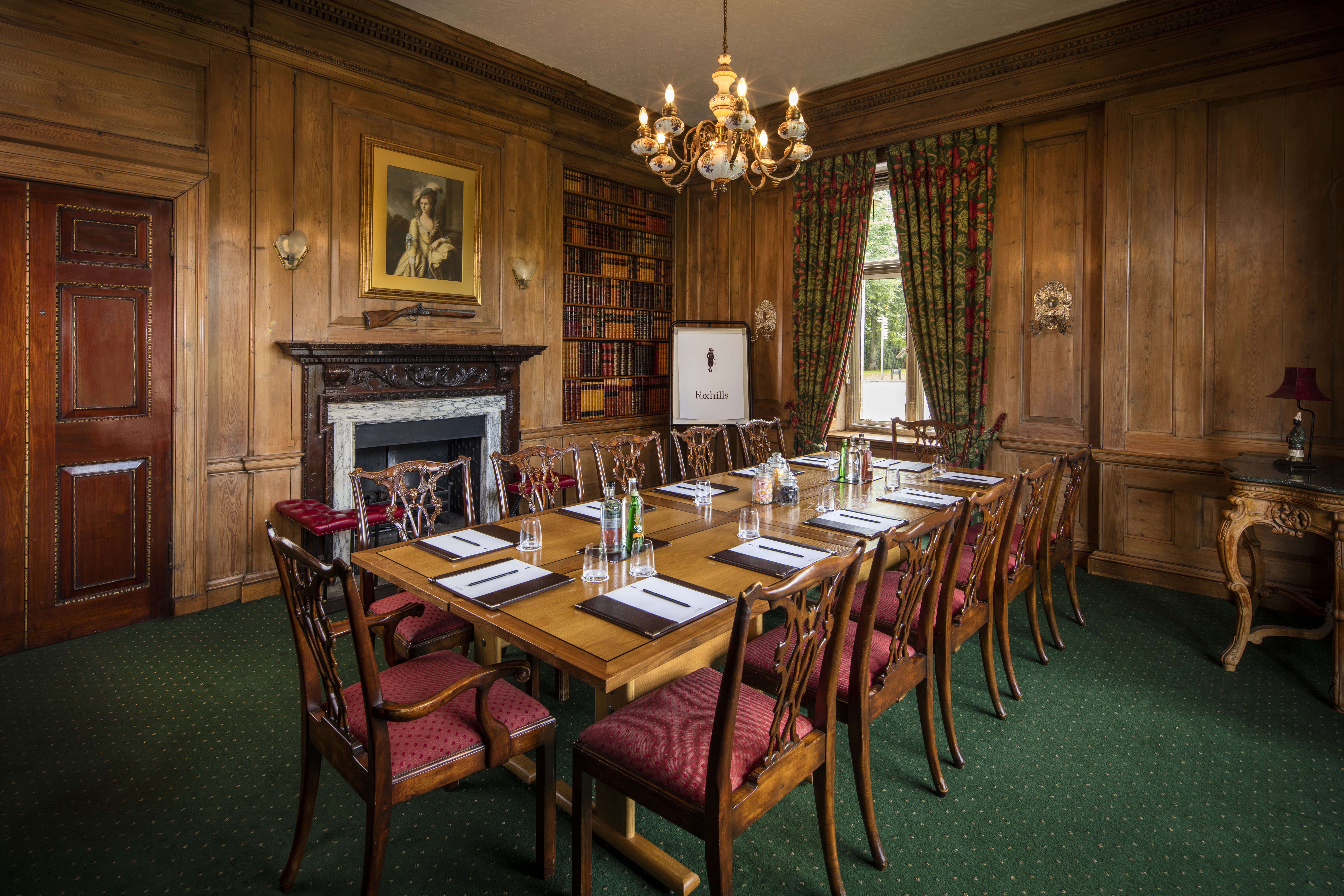FOXHILLS CLUB AND RESORT WOKING 21/35