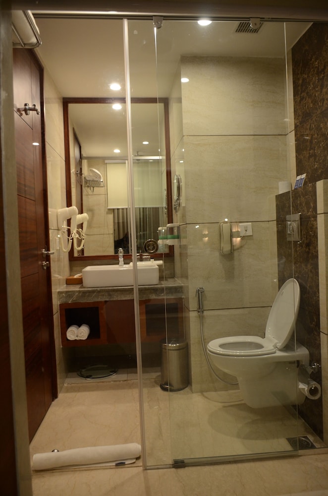 Viraj Sarovar Portico Jammu 48/48