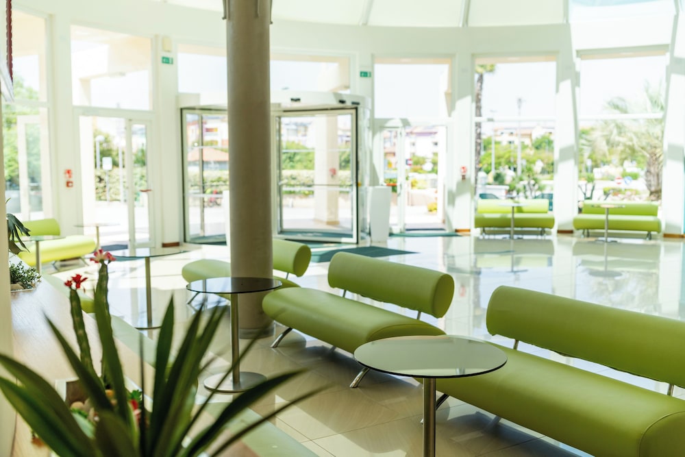 HOTEL MAREGOLF 28/46