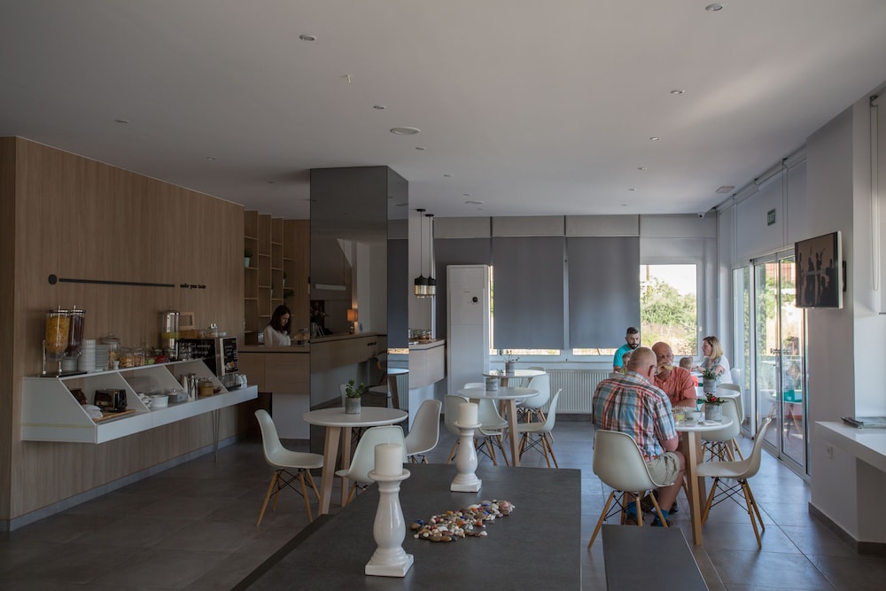 Theofilos Hotel 35/49