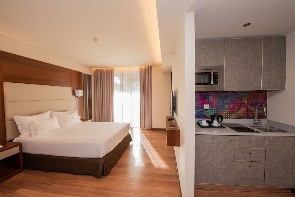 Eurostars Oporto 16/36