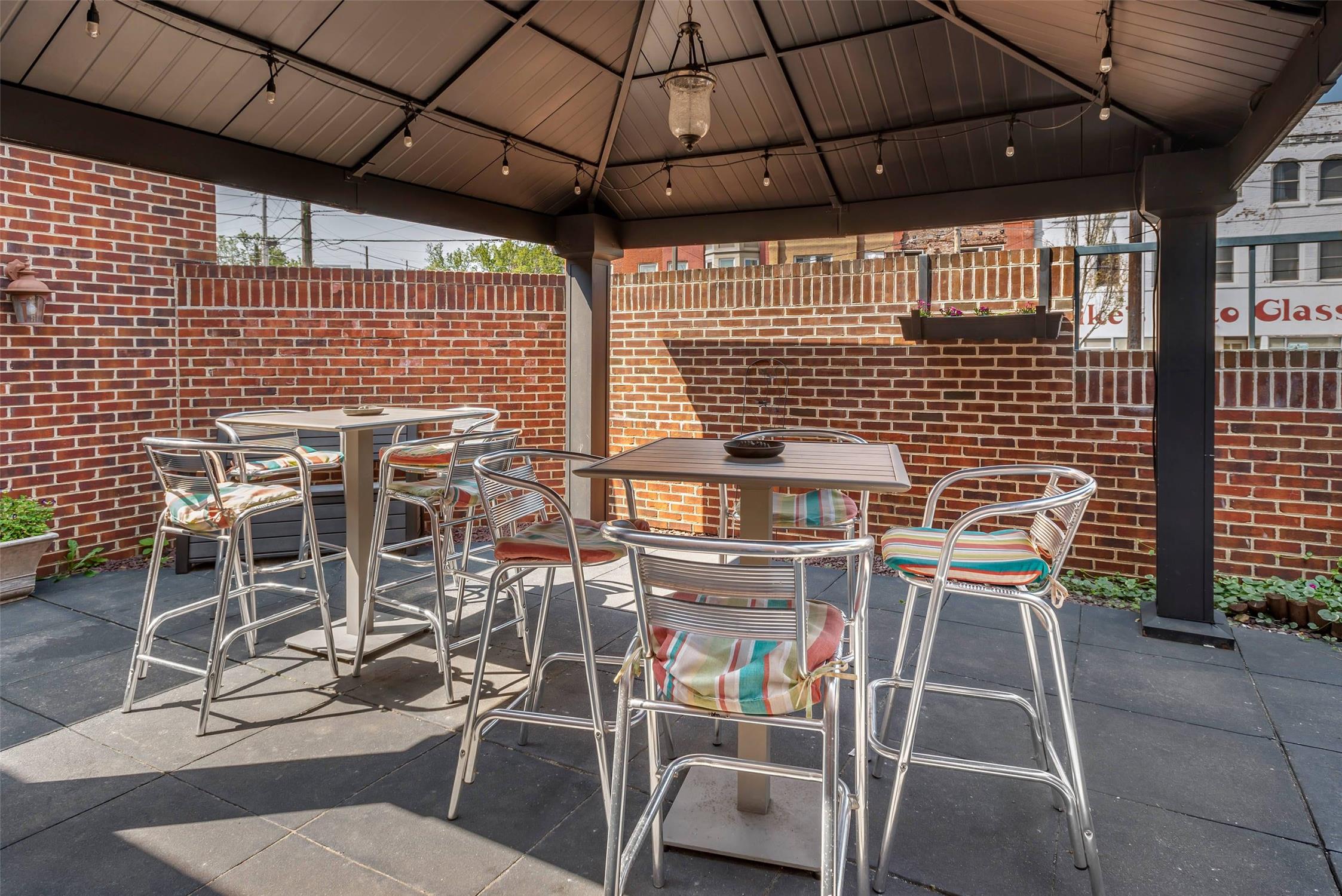 Comfort Suites Bethlehem Near Lehigh University and LVI Airport 25/37