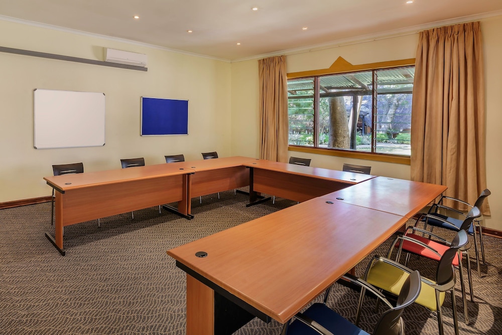Protea Hotel by Marriott Lusaka Safari Lodge 35/50