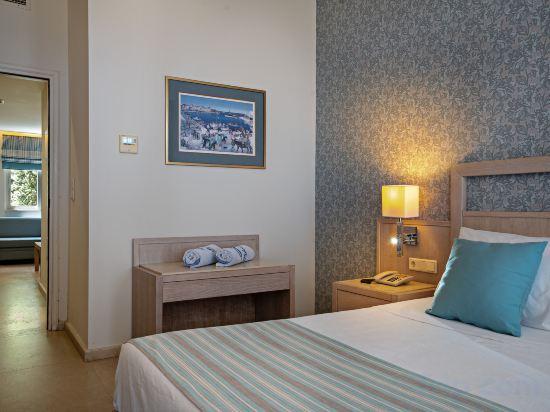 Suite, Beach Front