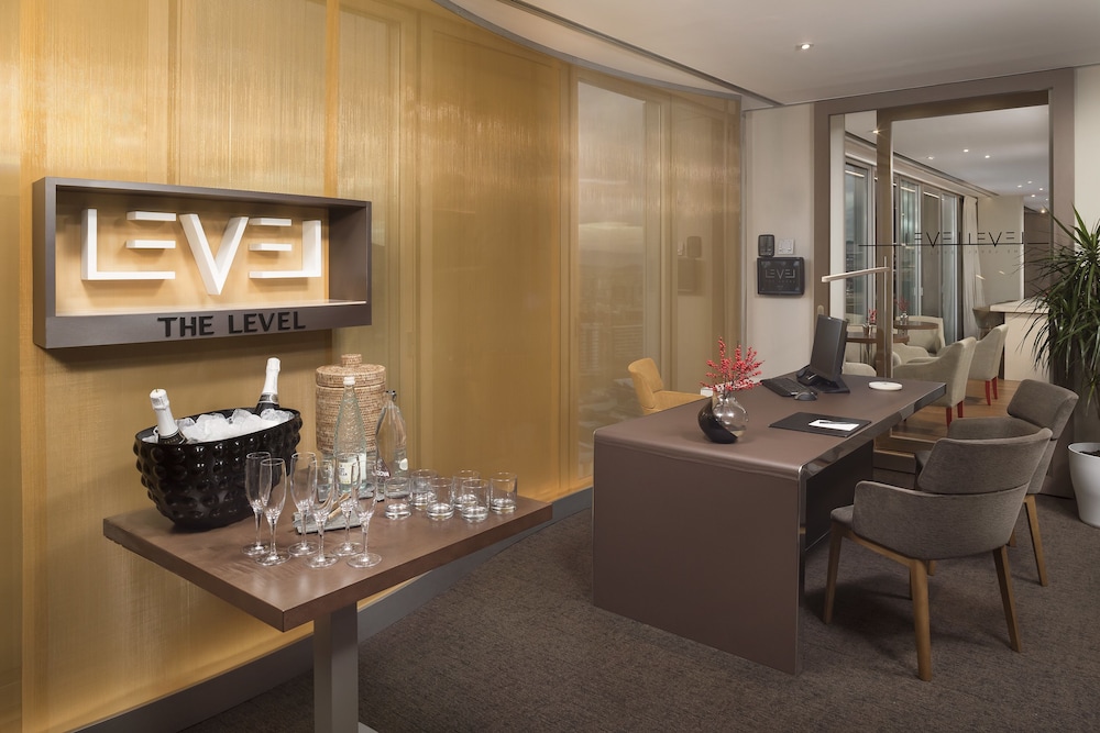 The Level at Melia Barcelona Sky 38/50