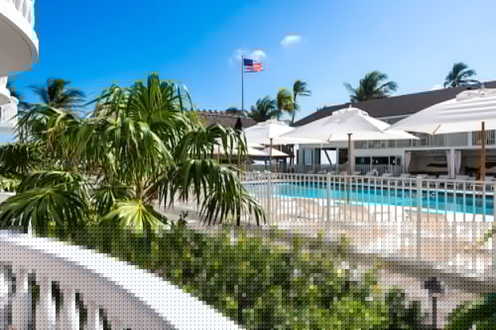 Beachcomber Oceanfront Resort Villas 7/71