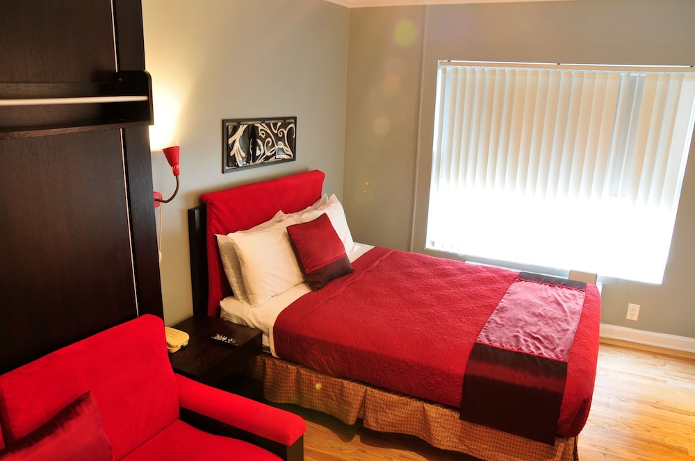 Ponce De Leon Hotel 17/50