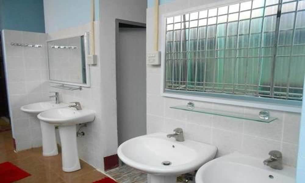 Lucky Backpacker Hostel 18/18