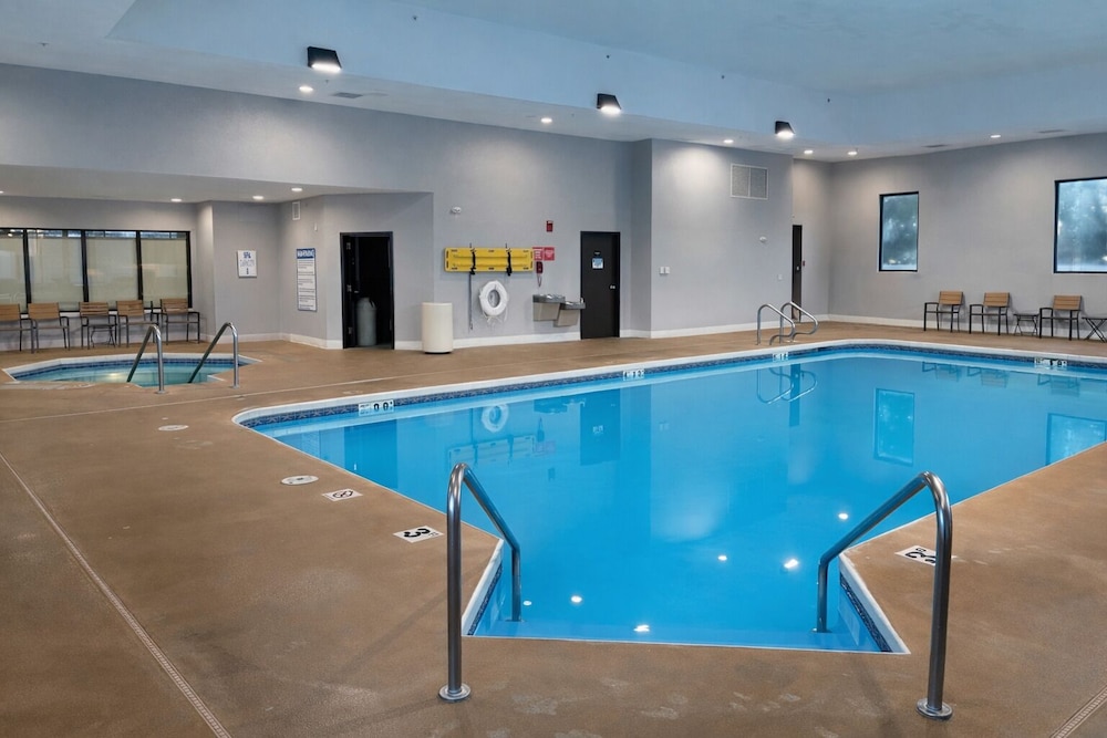 Comfort Suites Stevens Point 42/63