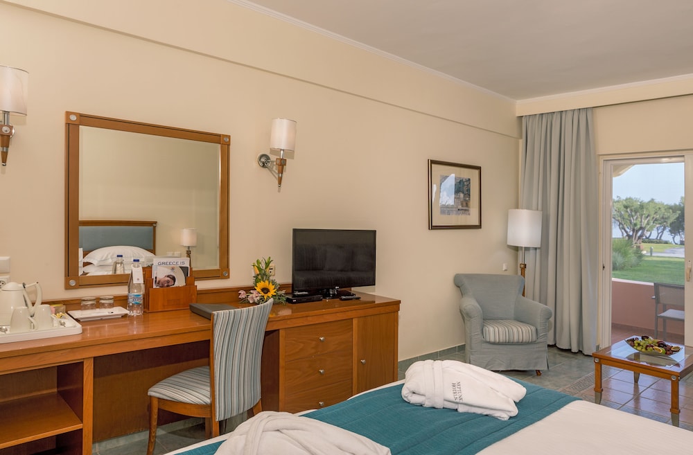 Neptune Luxury Resort 55/78