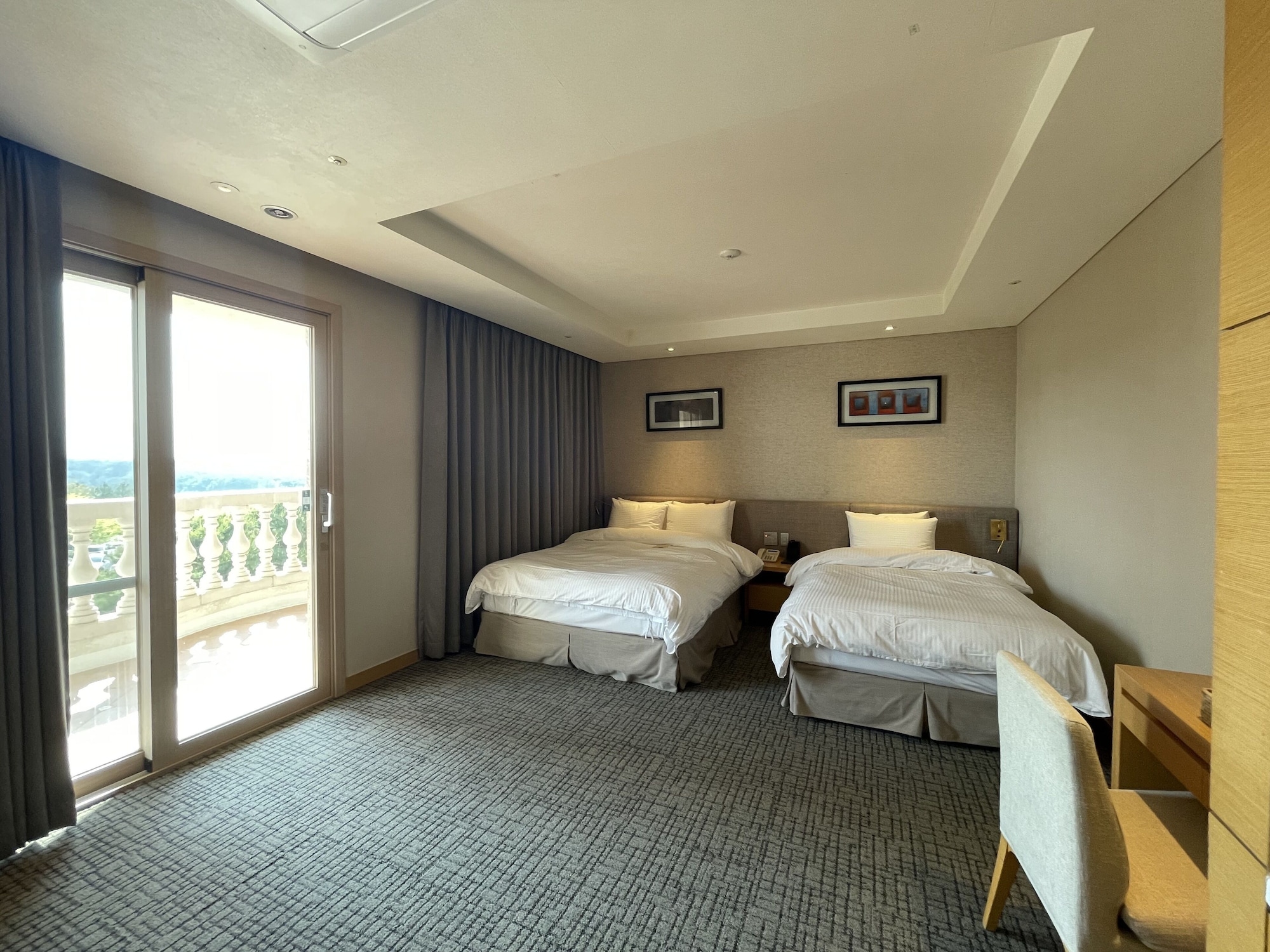 Superior, Family, Twin Beds, 1 Double and 1 Single Bed