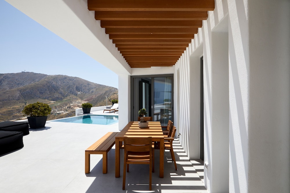 Kamini Santorini Luxury Villas 47/50
