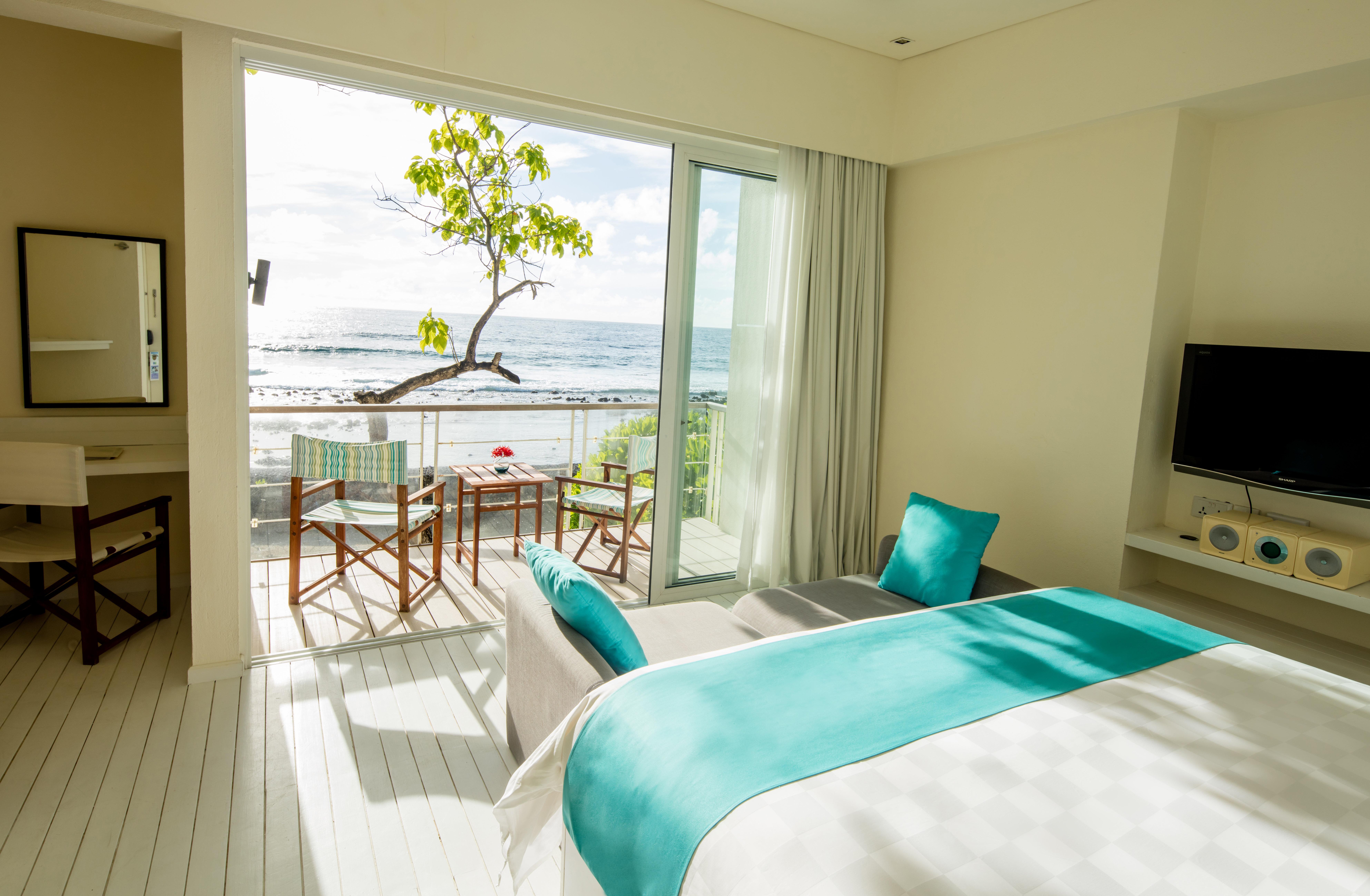 2 Bedrooms, Beach House, Sea View