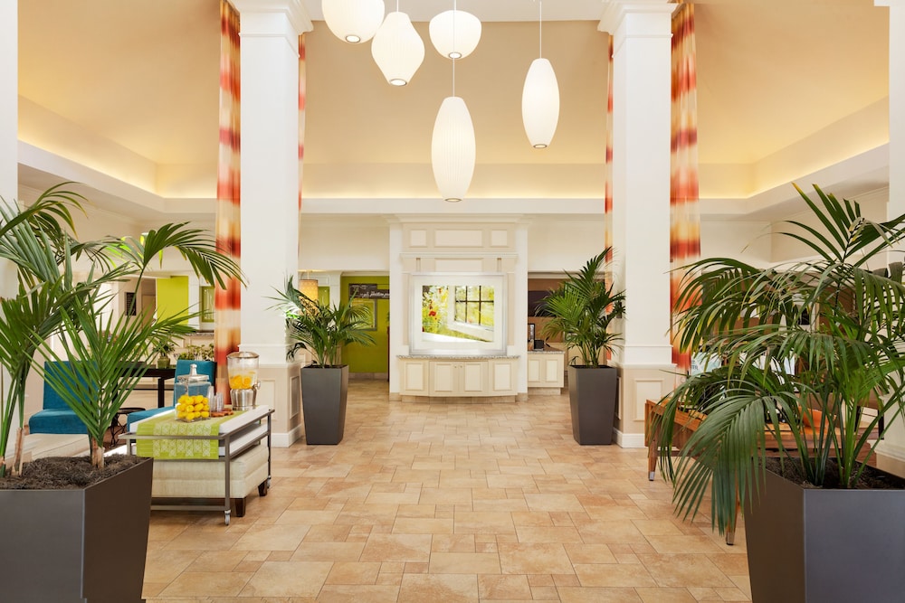 Hilton Garden Inn Roseville 12/50