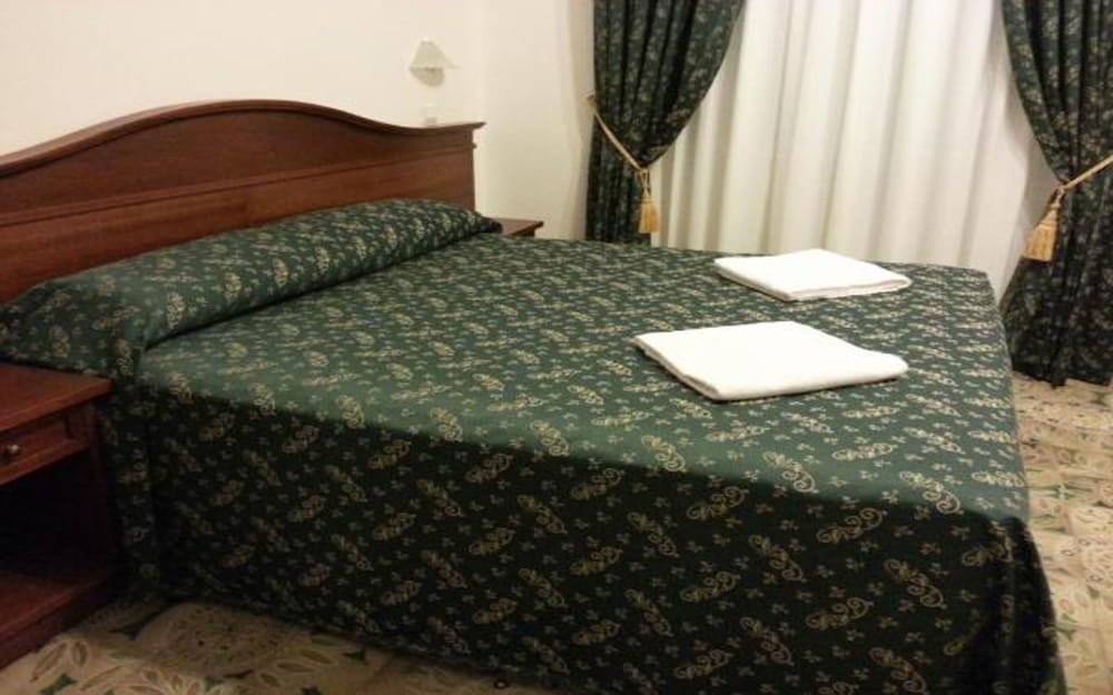 Rome City Inn 13/20