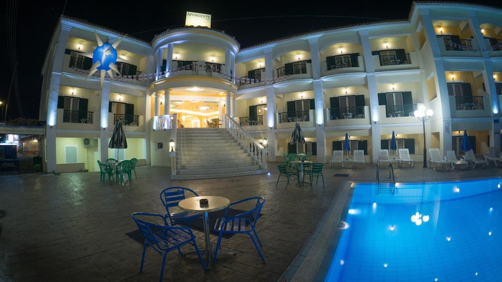 Aphrodite Hotel 2/34