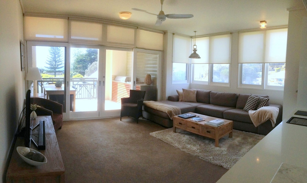 PORTSEA VILLAGE RESORT 47/69