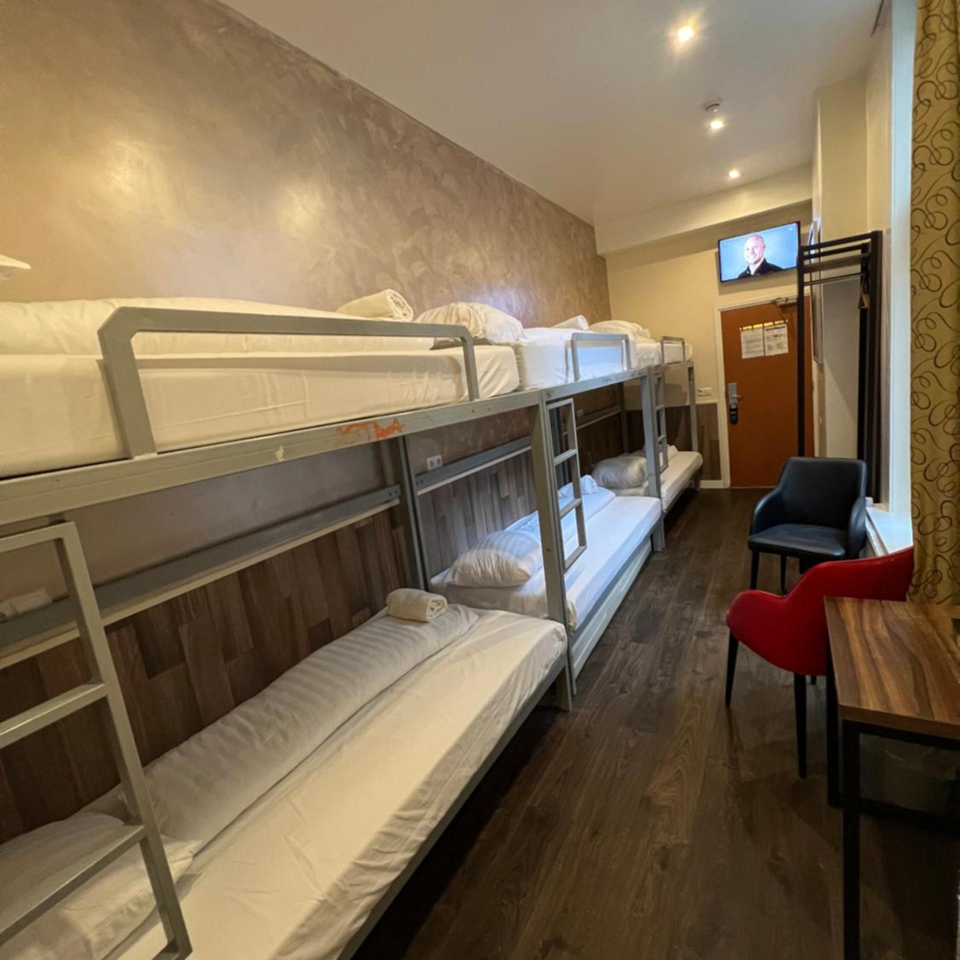 Dam Hotel 23/55