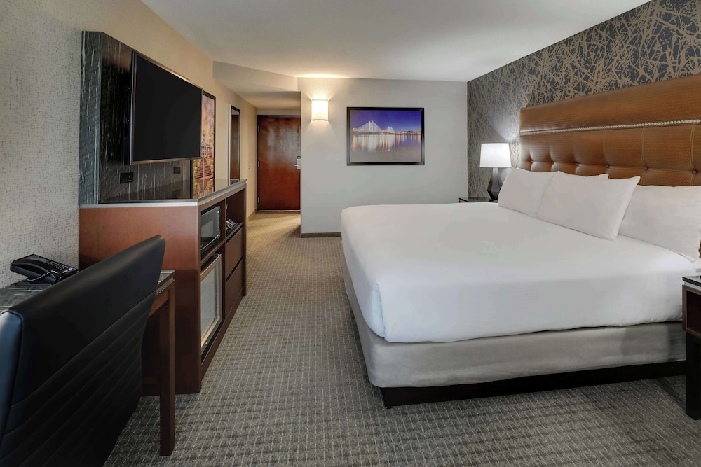 Drury Inn & Suites Cape Girardeau 5/50