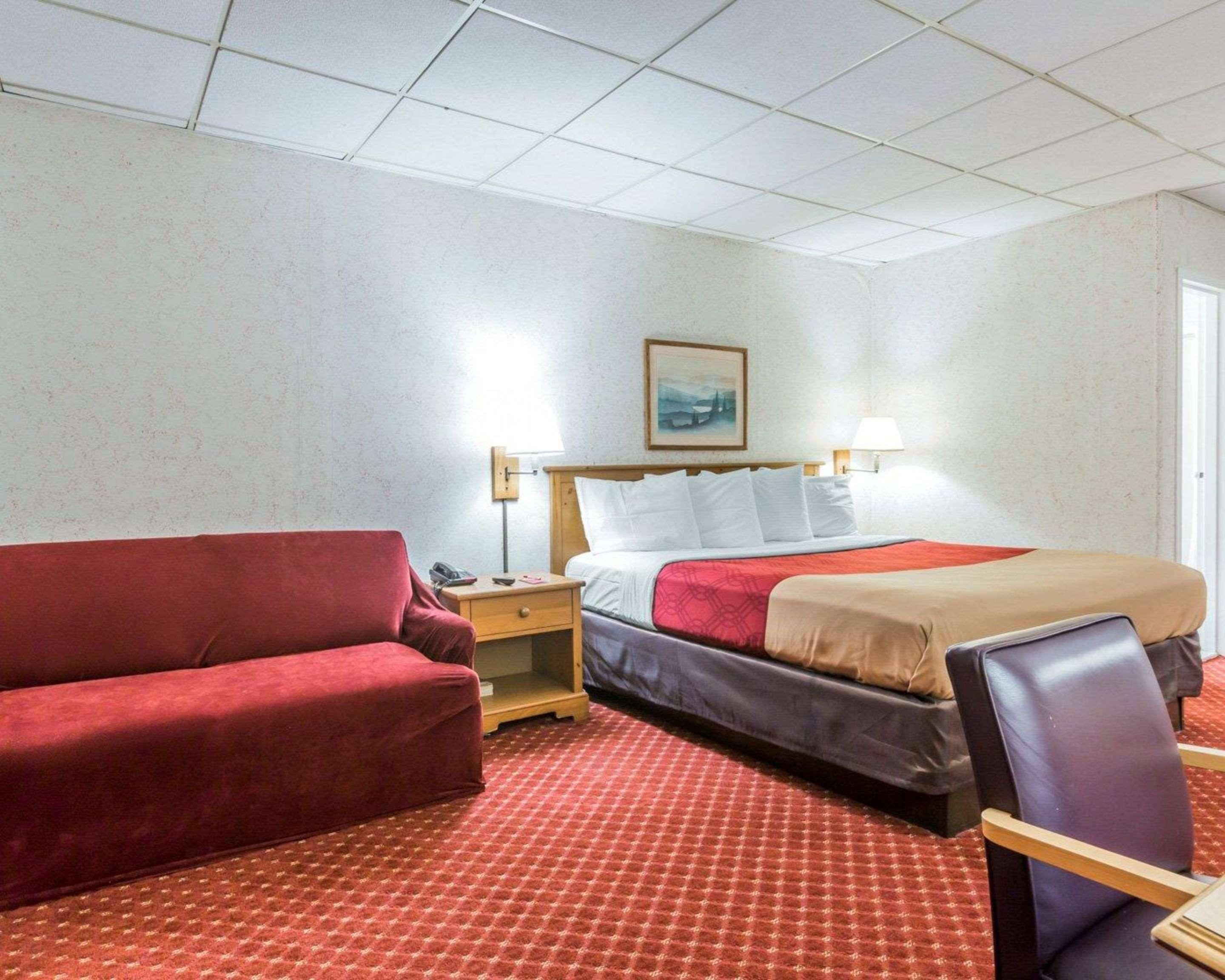 Econo Lodge Near Stewart Inter 6/16