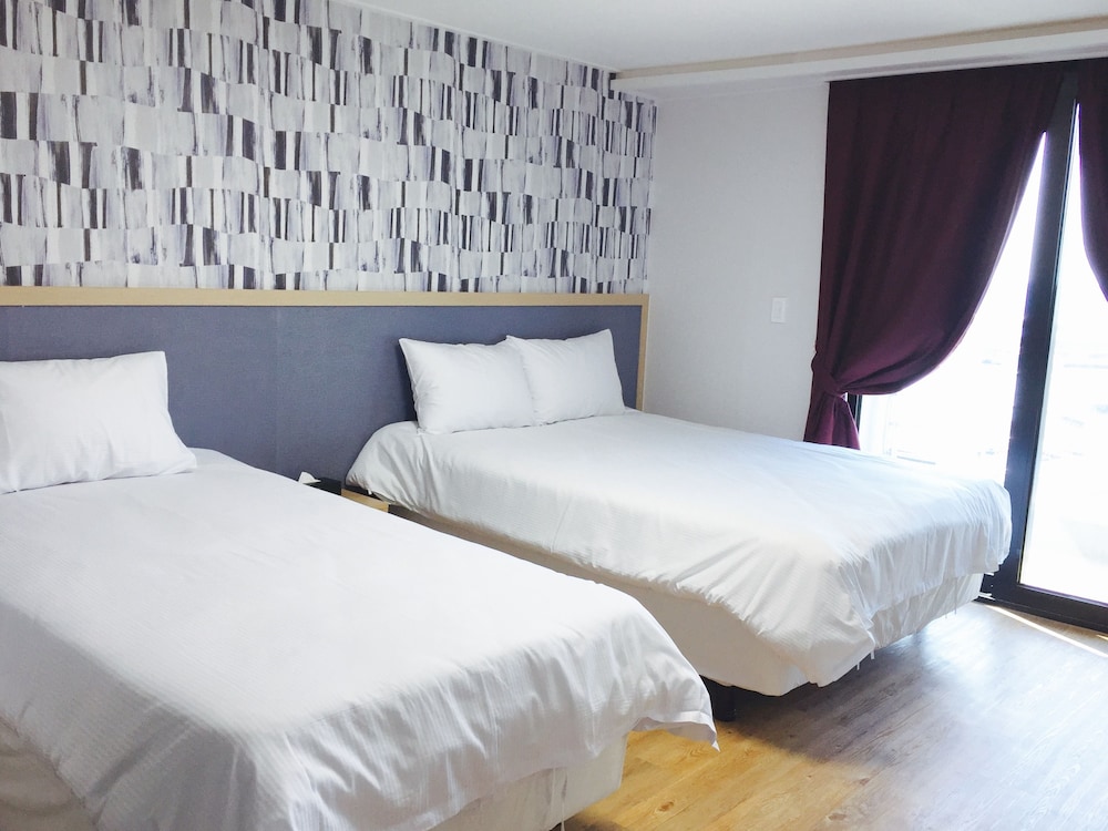 Jeju Moseulpo Hotel 22/54