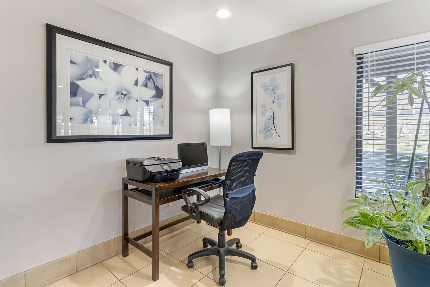 Best Western Cordelia Inn 21/27