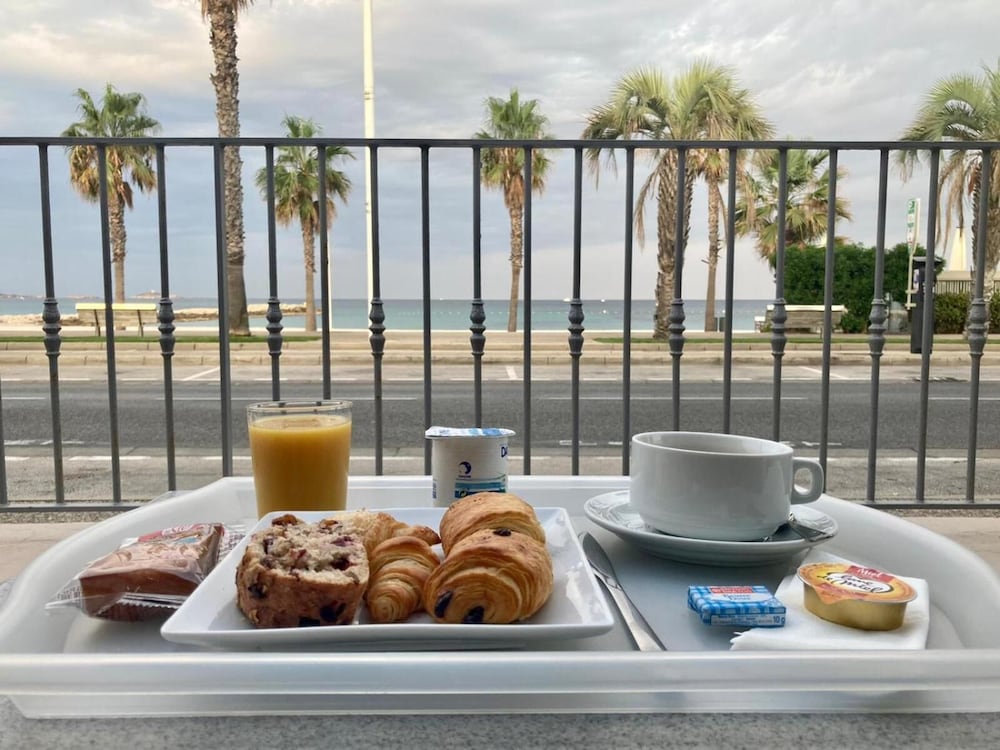 Bel Azur Hotel 33/52