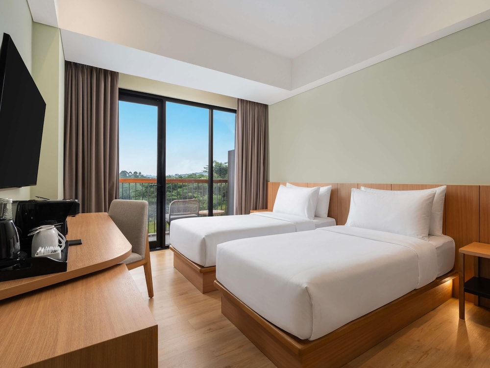 Mercure Cibadak Sukabumi Resort 26/48
