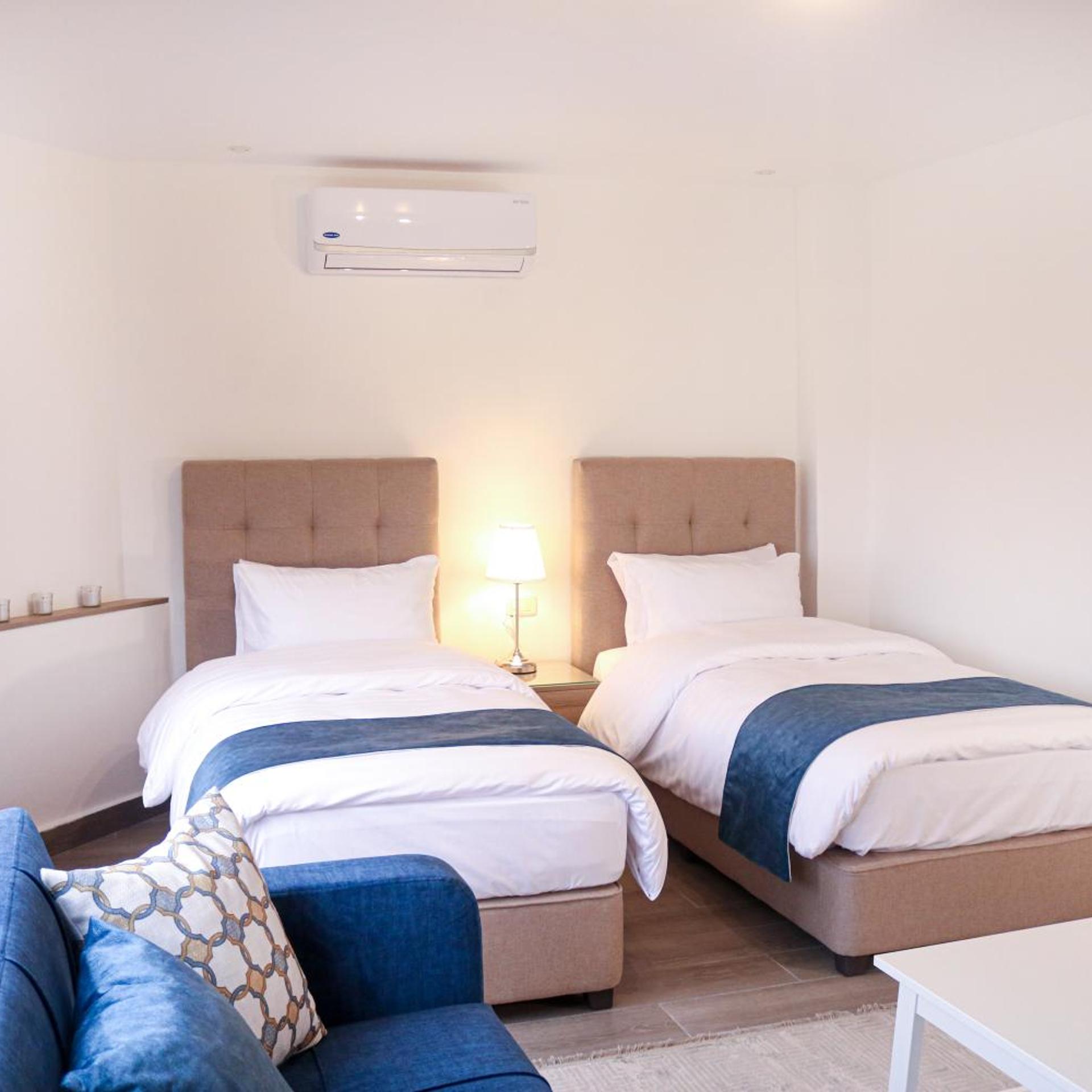 Red Carpet Suites 35/65