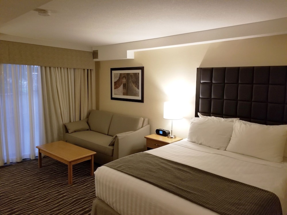 Prestige Vernon Lodge And Conference Centre 17/75
