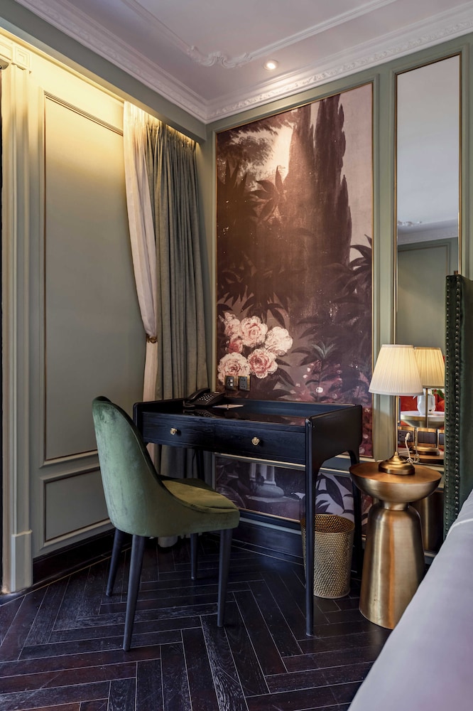 Signature By M Village Hai Ba Trung, a brand of Modern Village Lifestyle 40/45